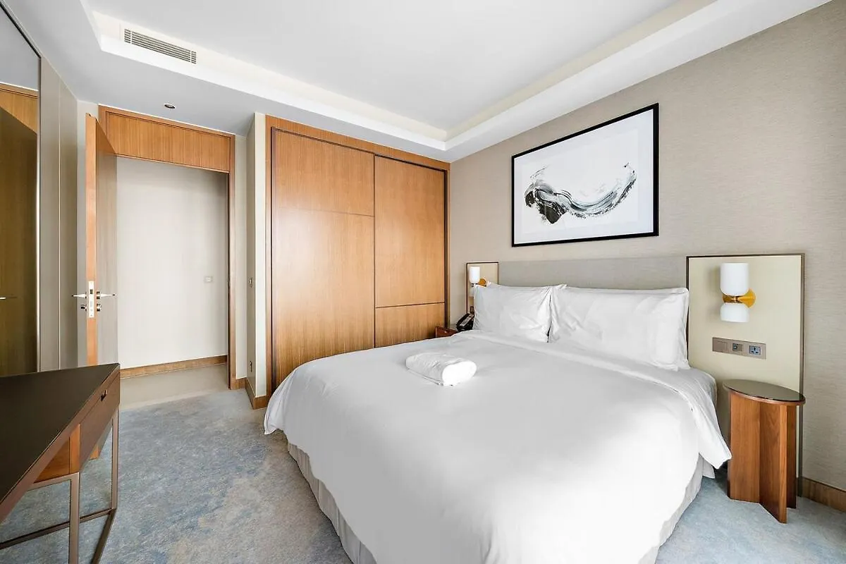 First Class 3Br Burj Khalifa & Fountain View Dubai Apartment